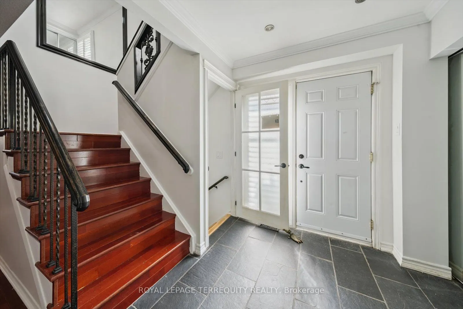 1825 Hyde Mill Crescent #26