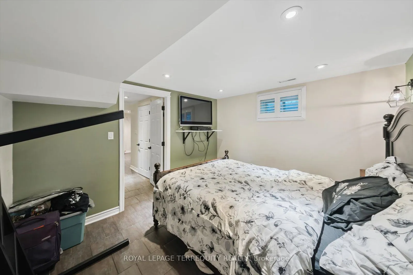 1825 Hyde Mill Crescent #26