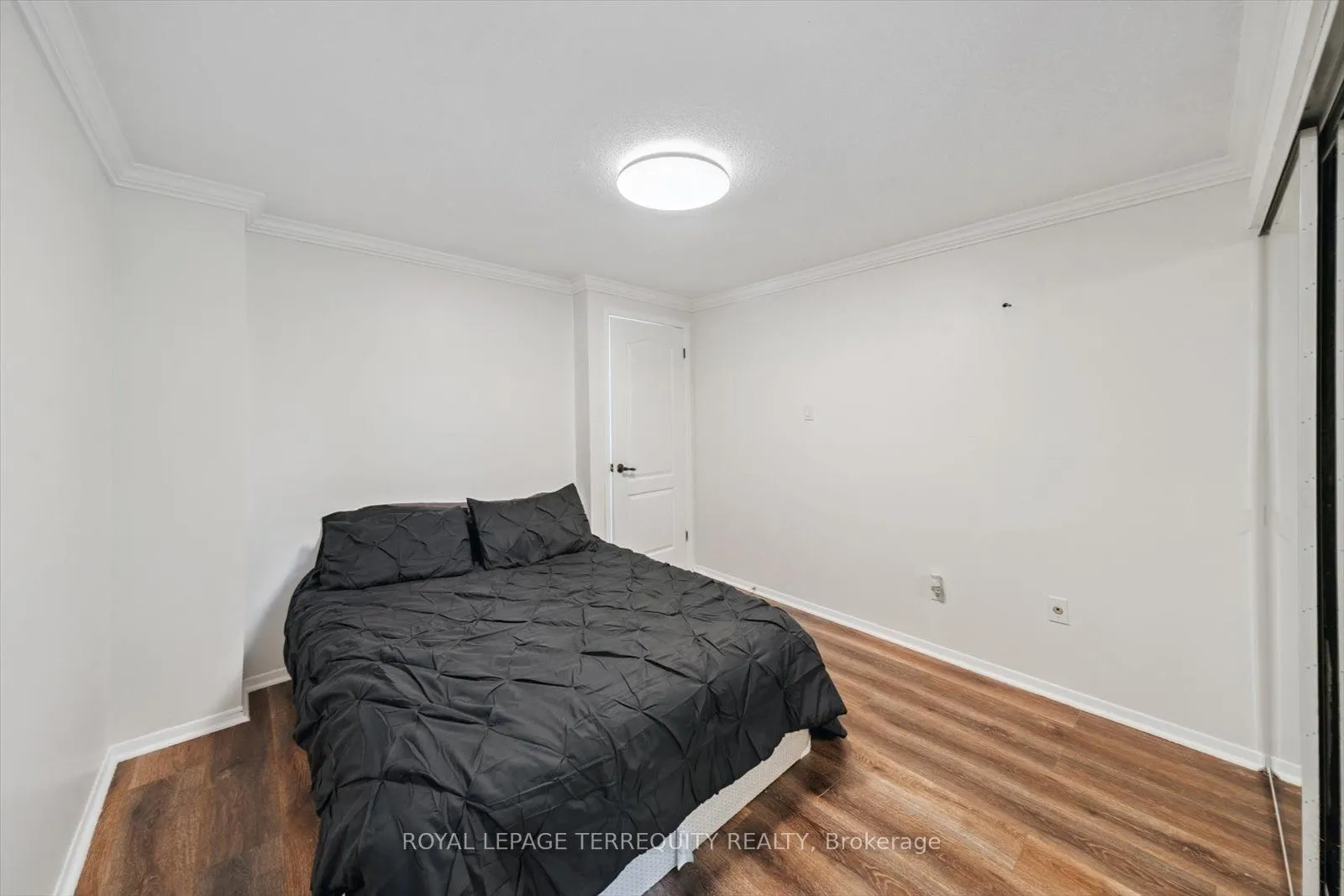 1825 Hyde Mill Crescent #26