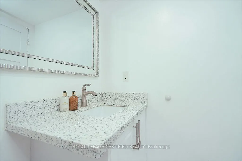145 Hillcrest Avenue #1907