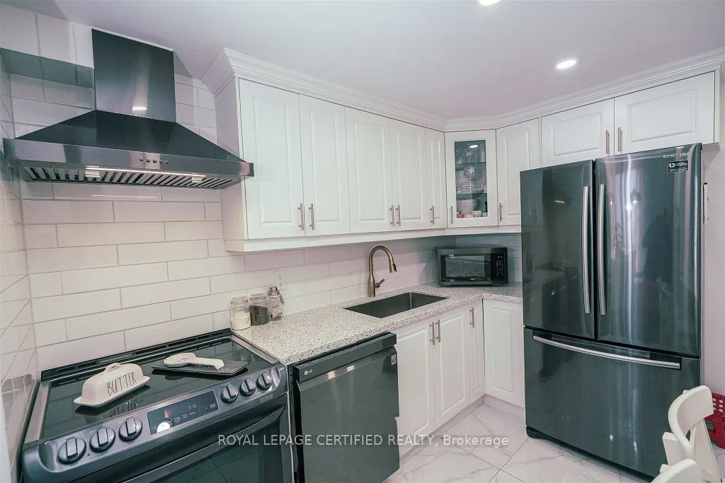 145 Hillcrest Avenue #1907