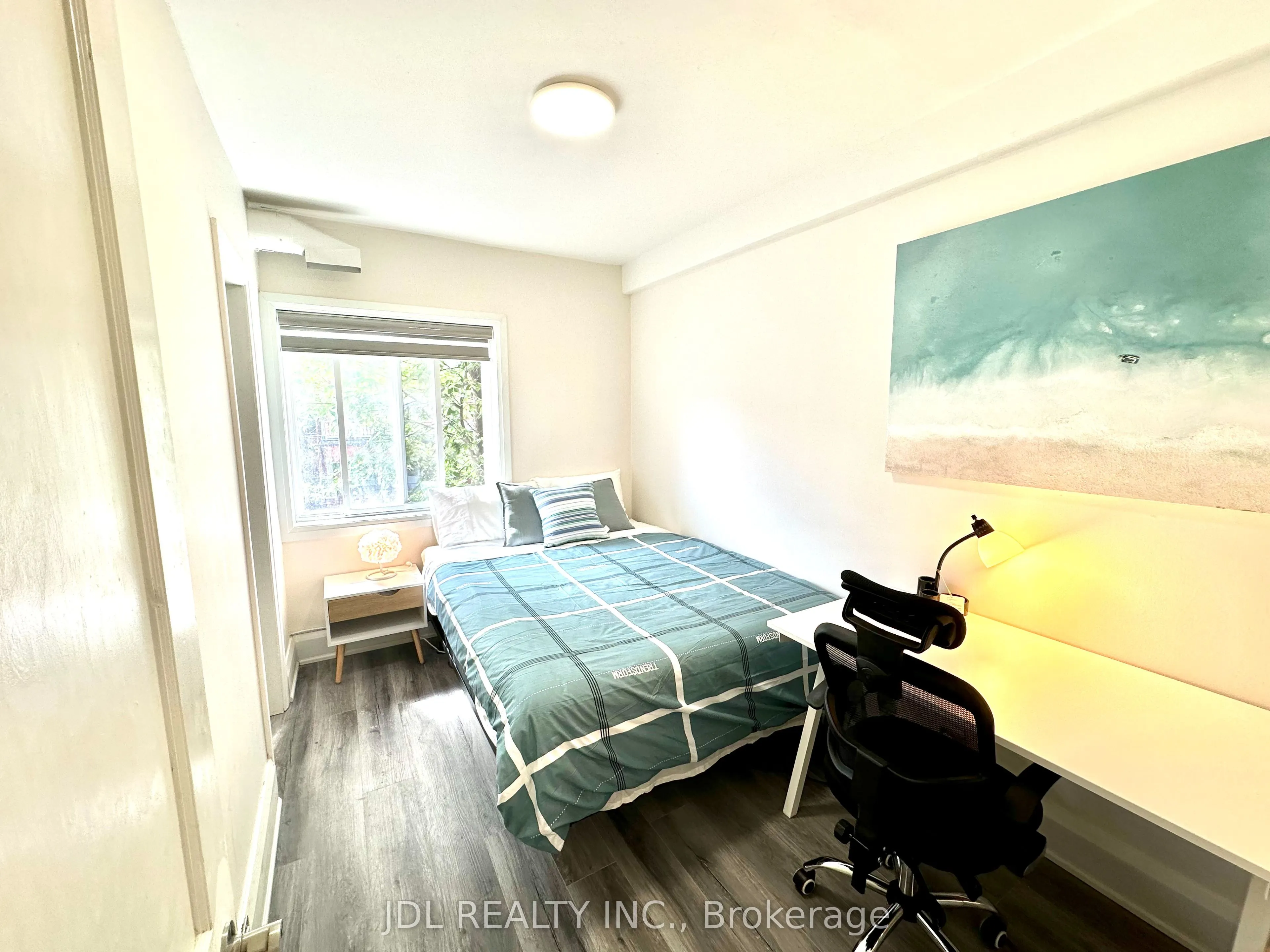 5 Sorauren Avenue #5