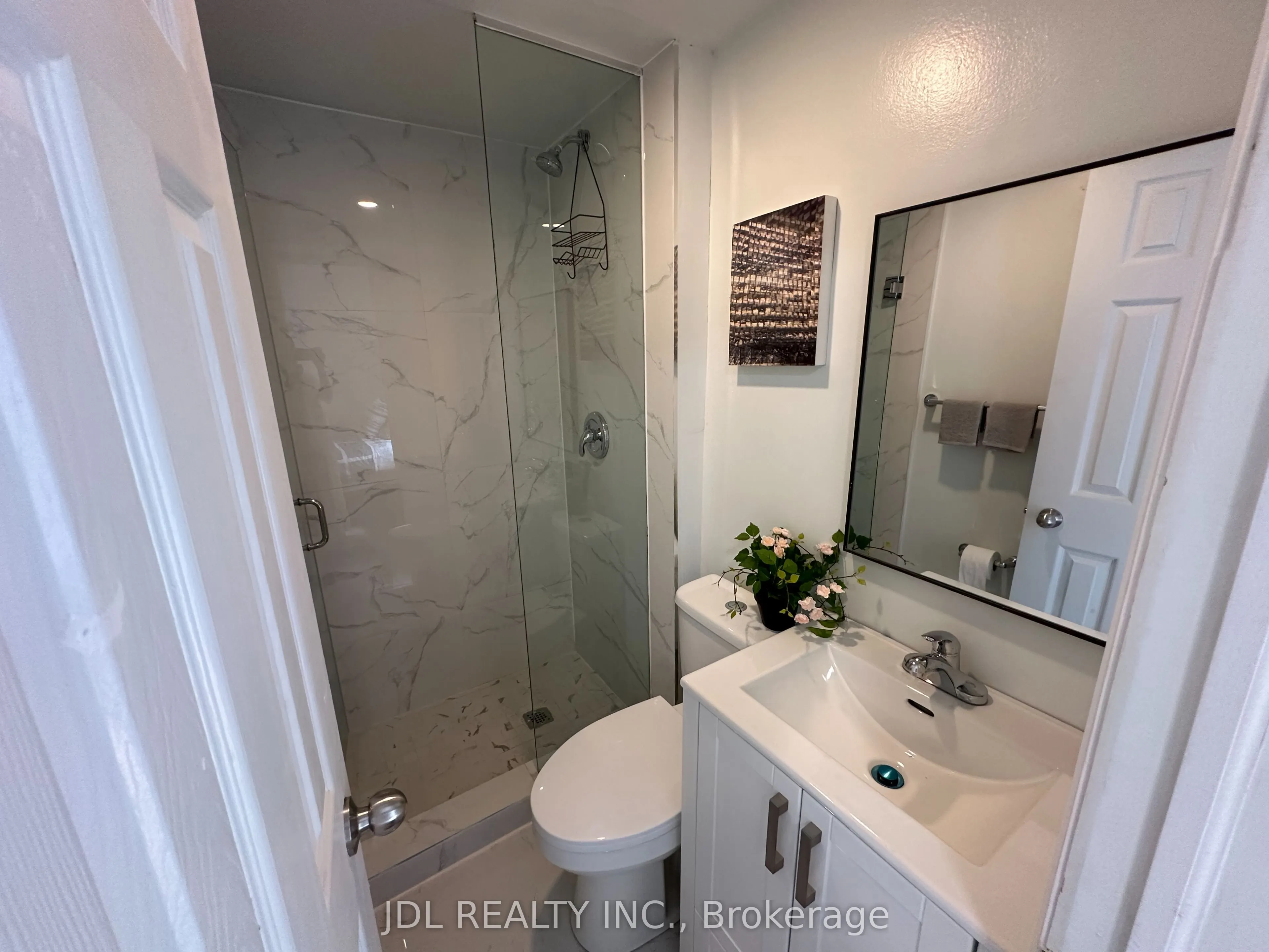 5 Sorauren Avenue #5