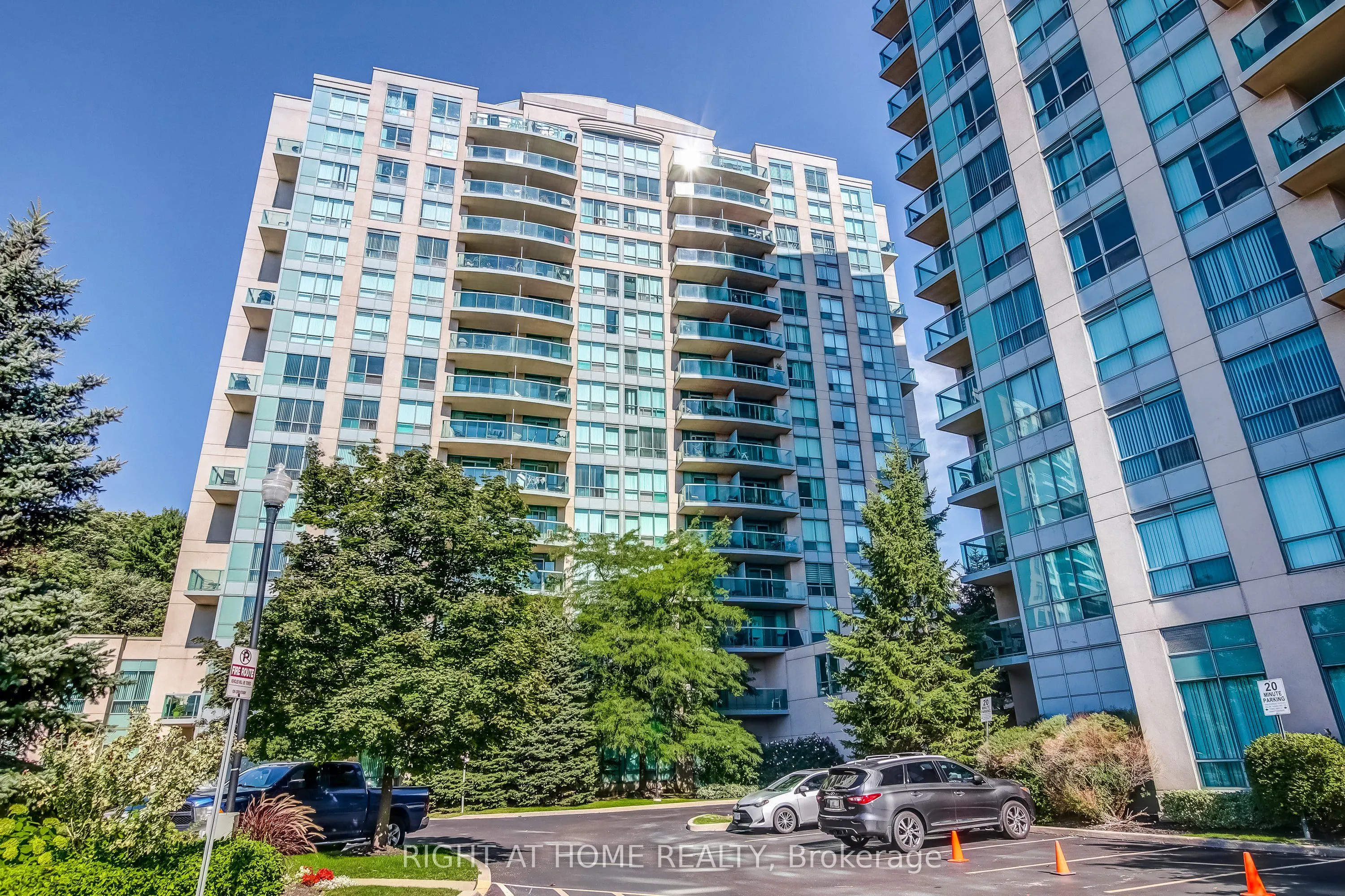 2565 Erin Centre Boulevard #508
