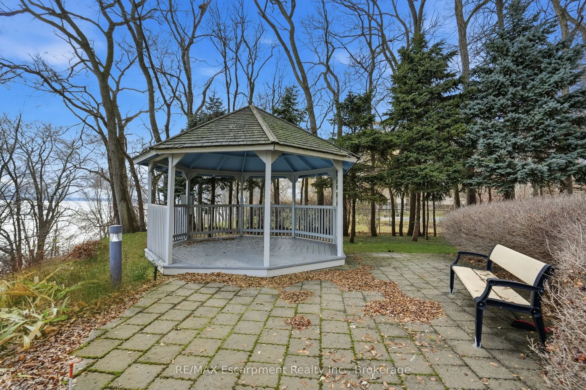 5188 Lakeshore Road #310