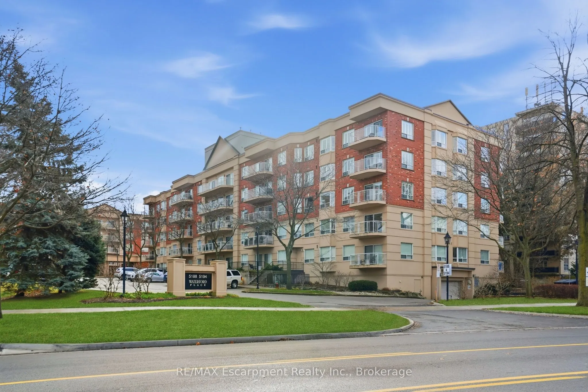 5188 Lakeshore Road #310