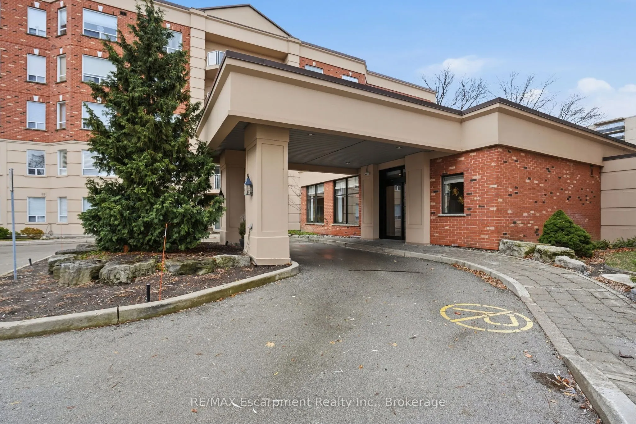 5188 Lakeshore Road #310