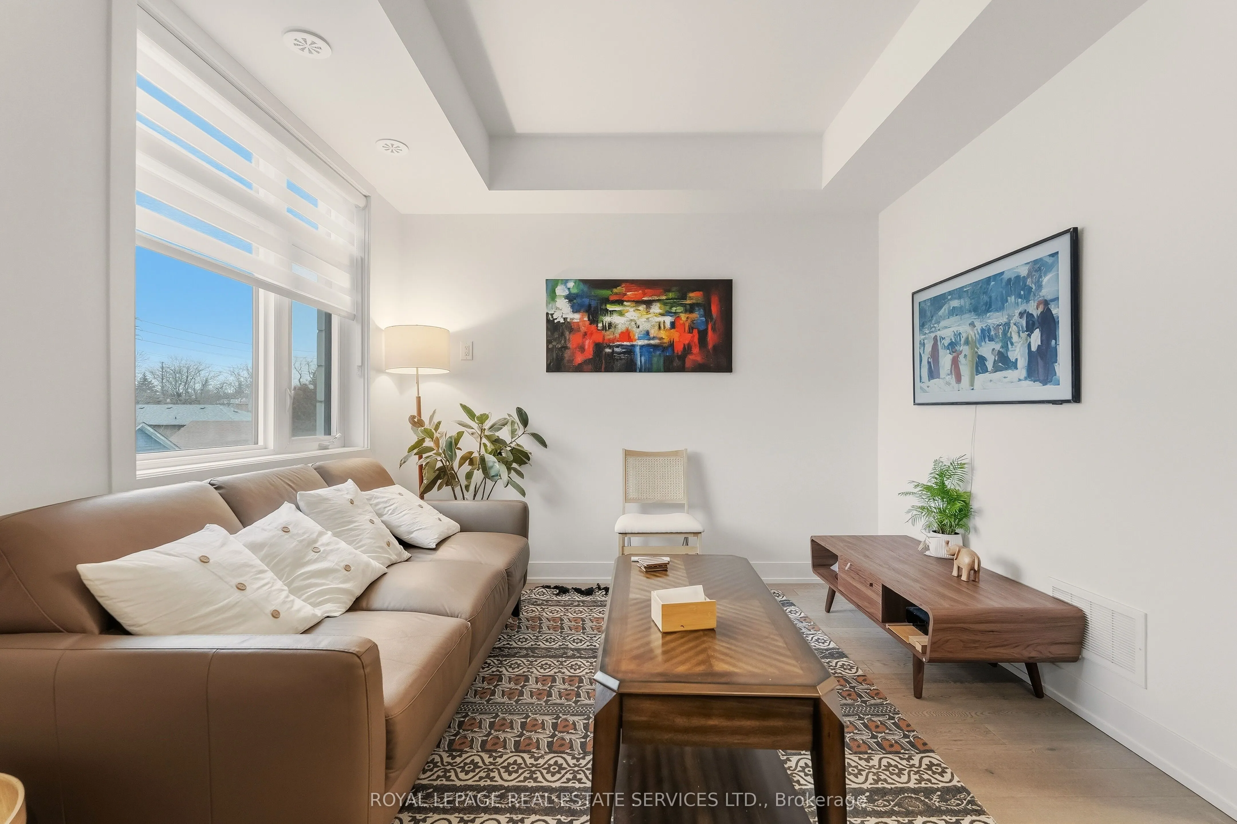 1062 Douglas McCurdy Common #227