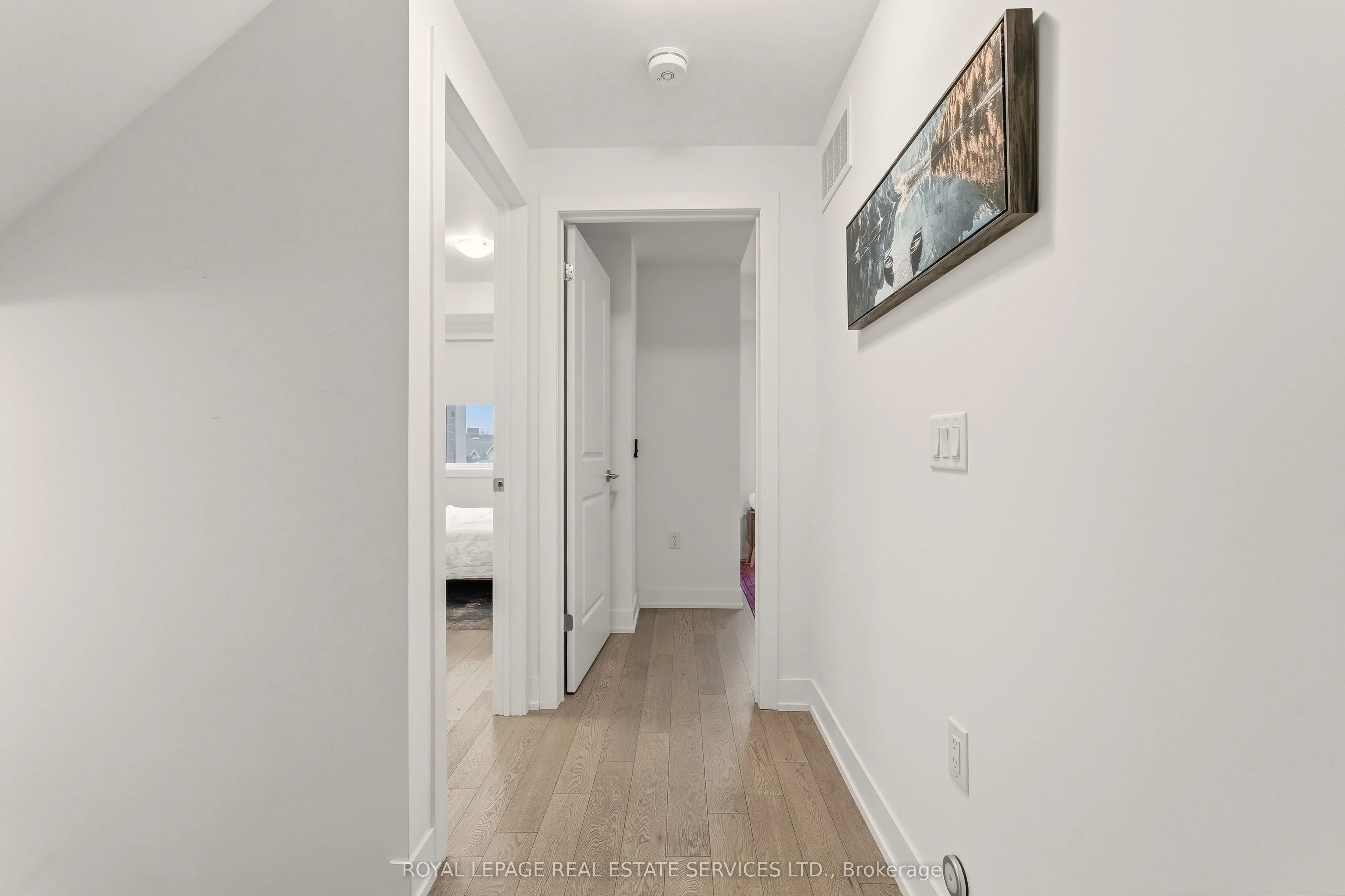 1062 Douglas McCurdy Common #227