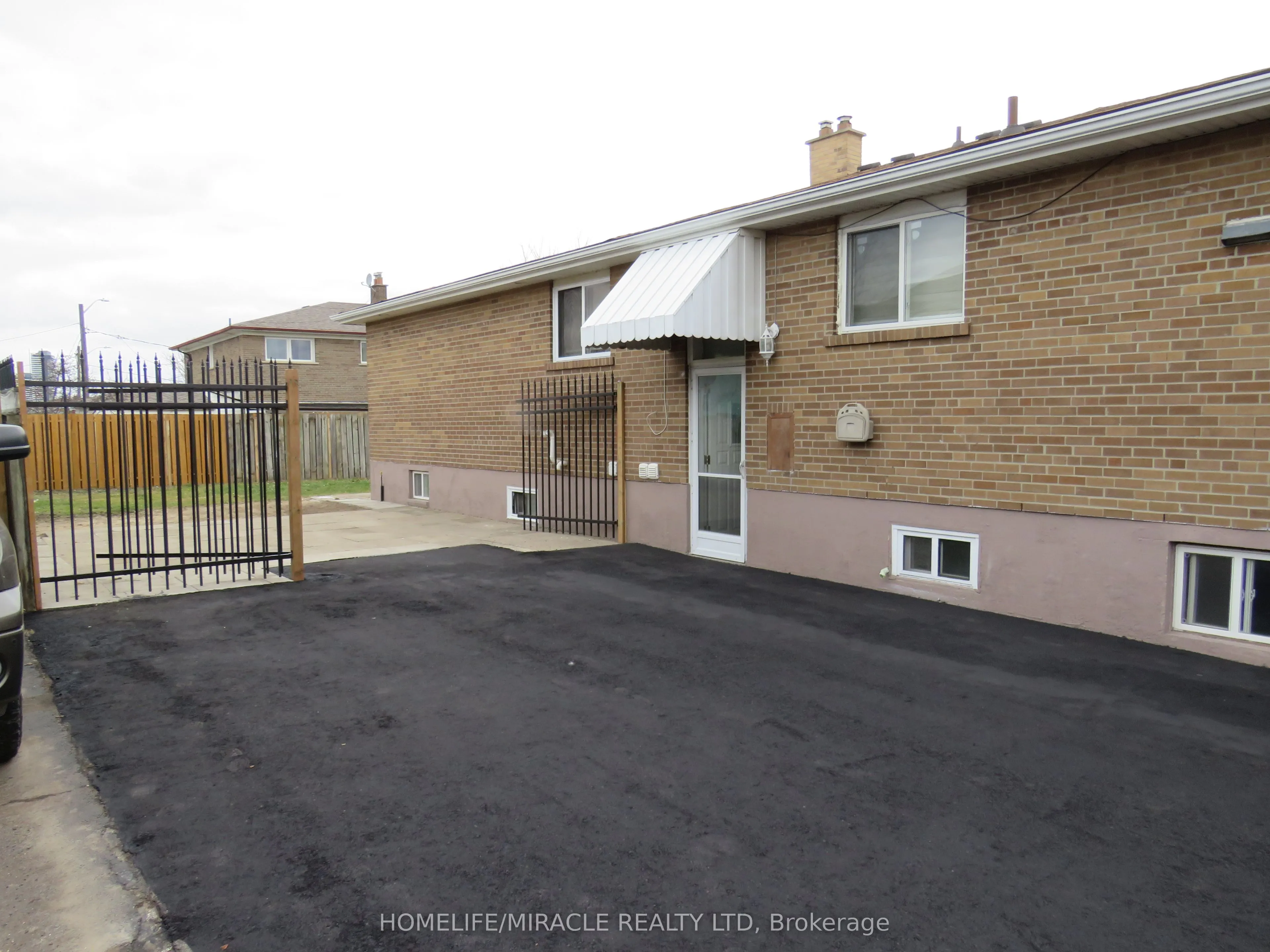 18 Rubydale Gardens