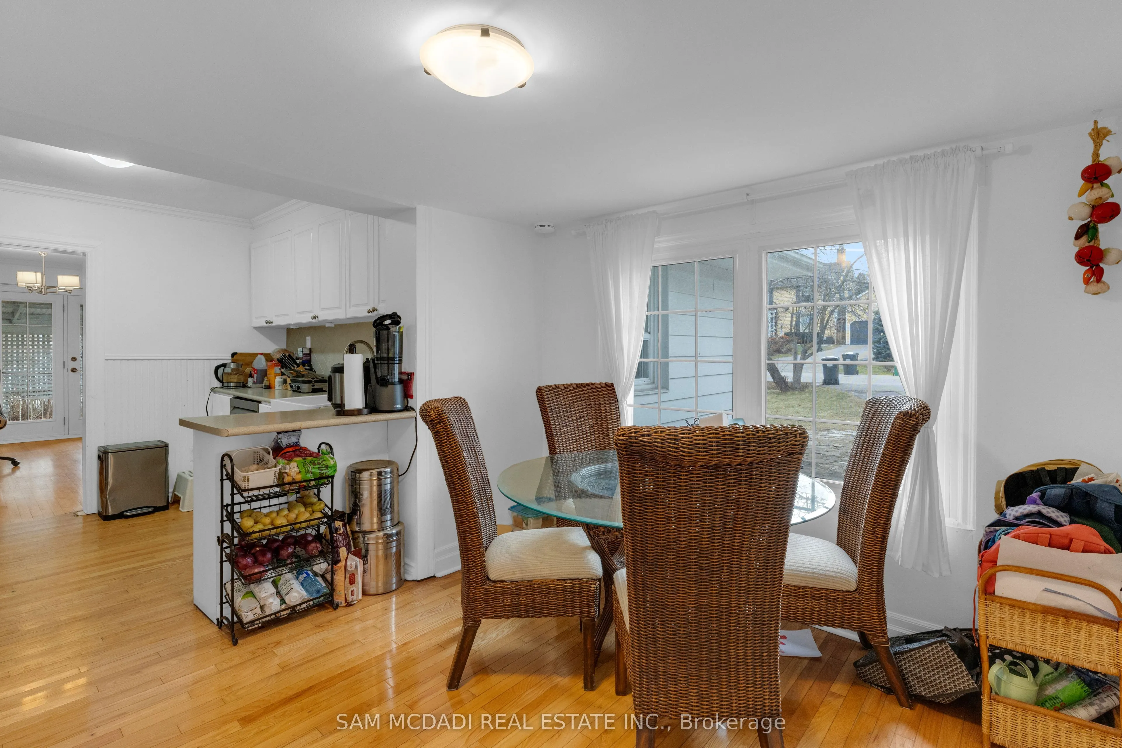 1235 Old River Road