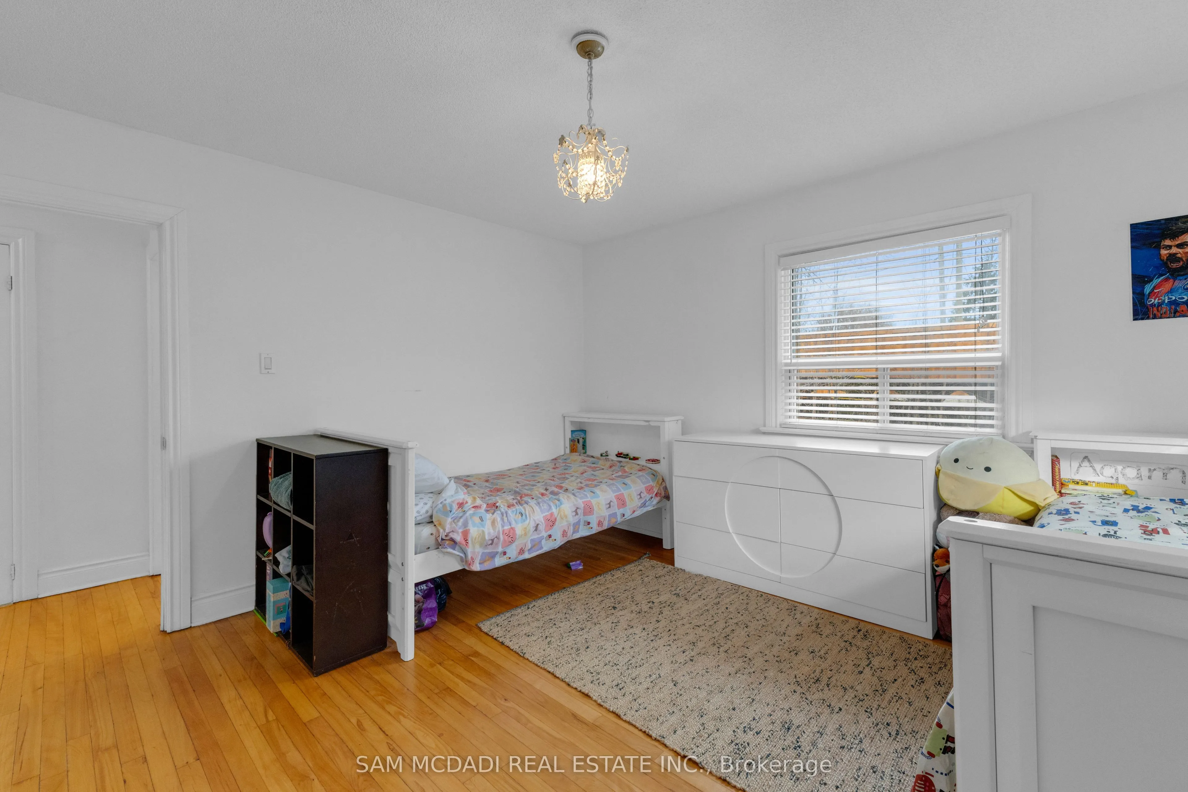 1235 Old River Road