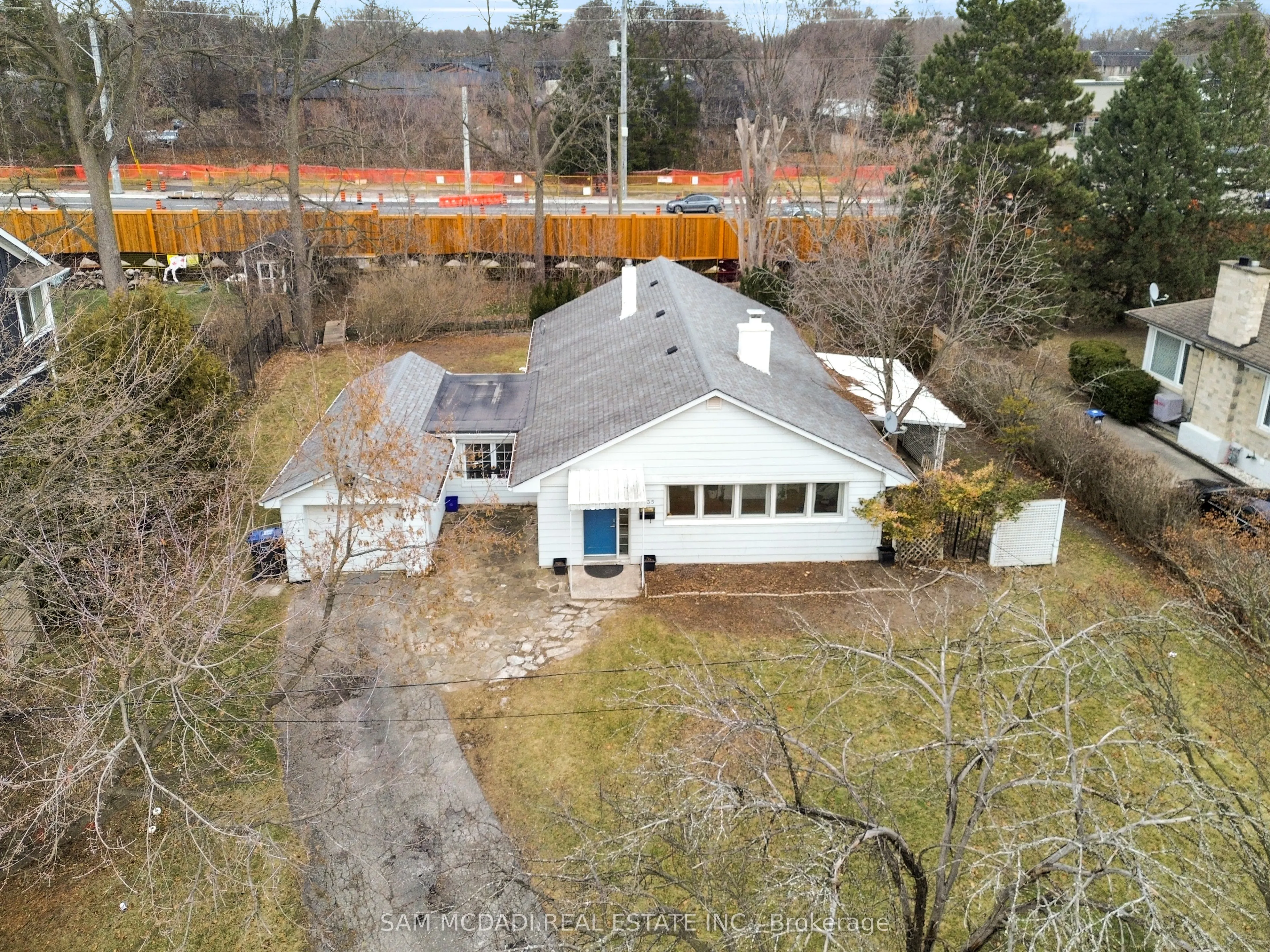 1235 Old River Road