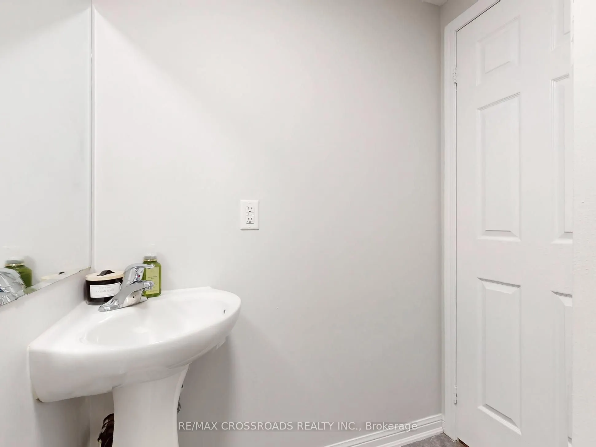 6020 DERRY Road #68