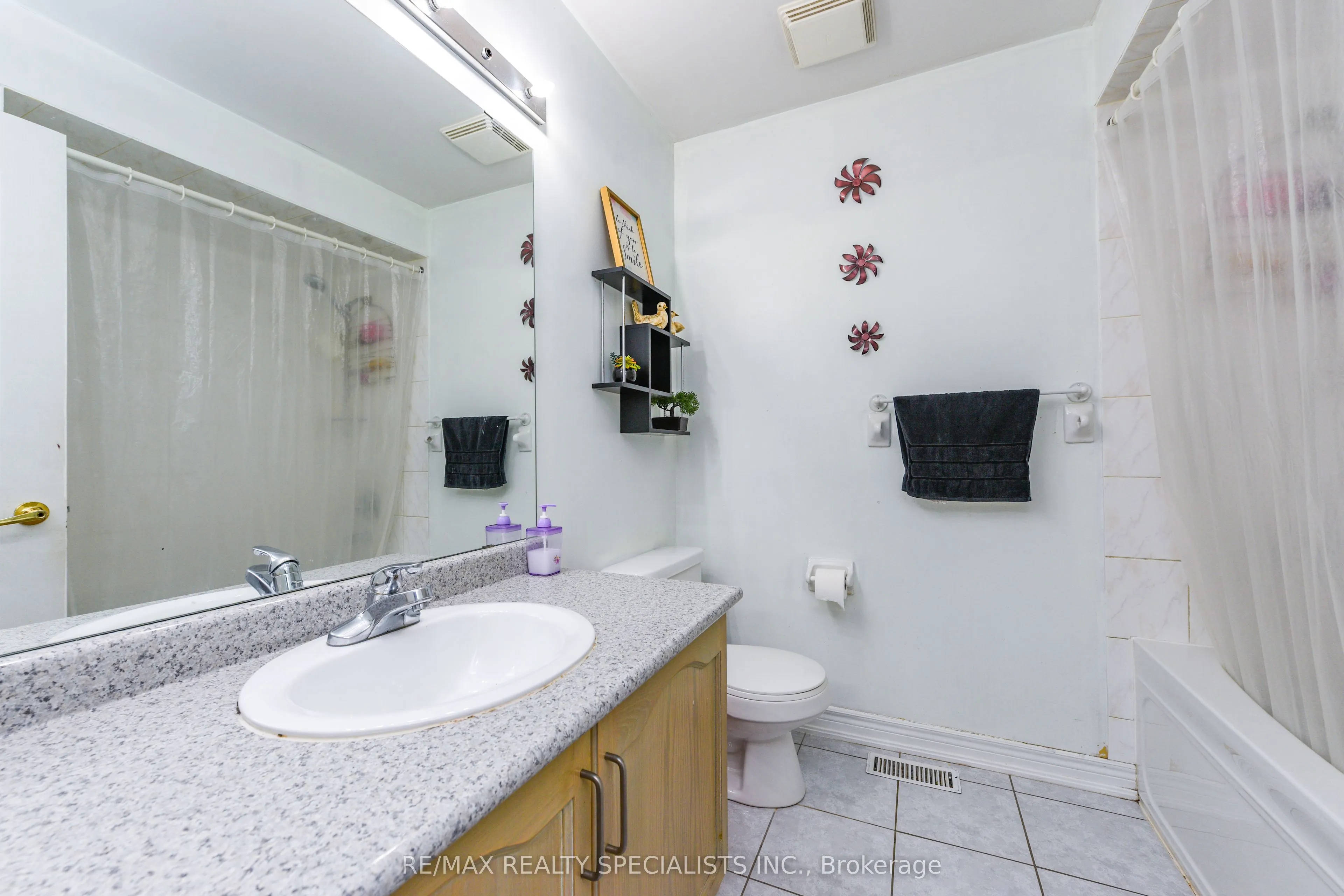 41 Madronna Gardens