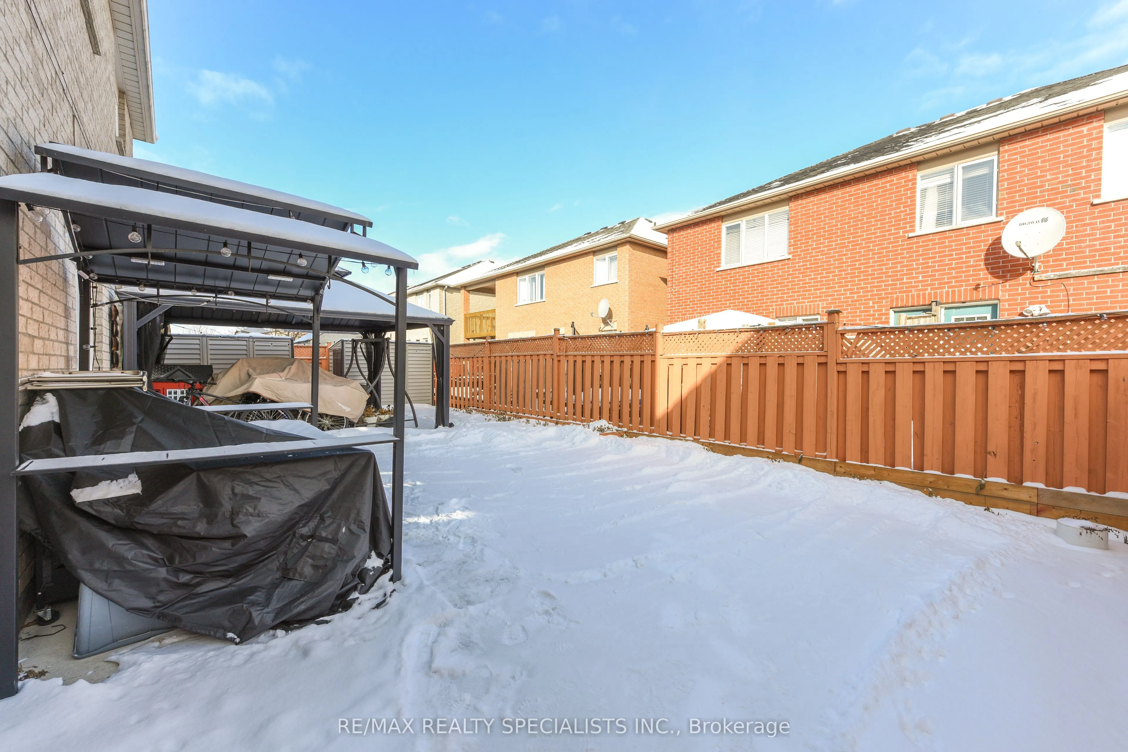 41 Madronna Gardens