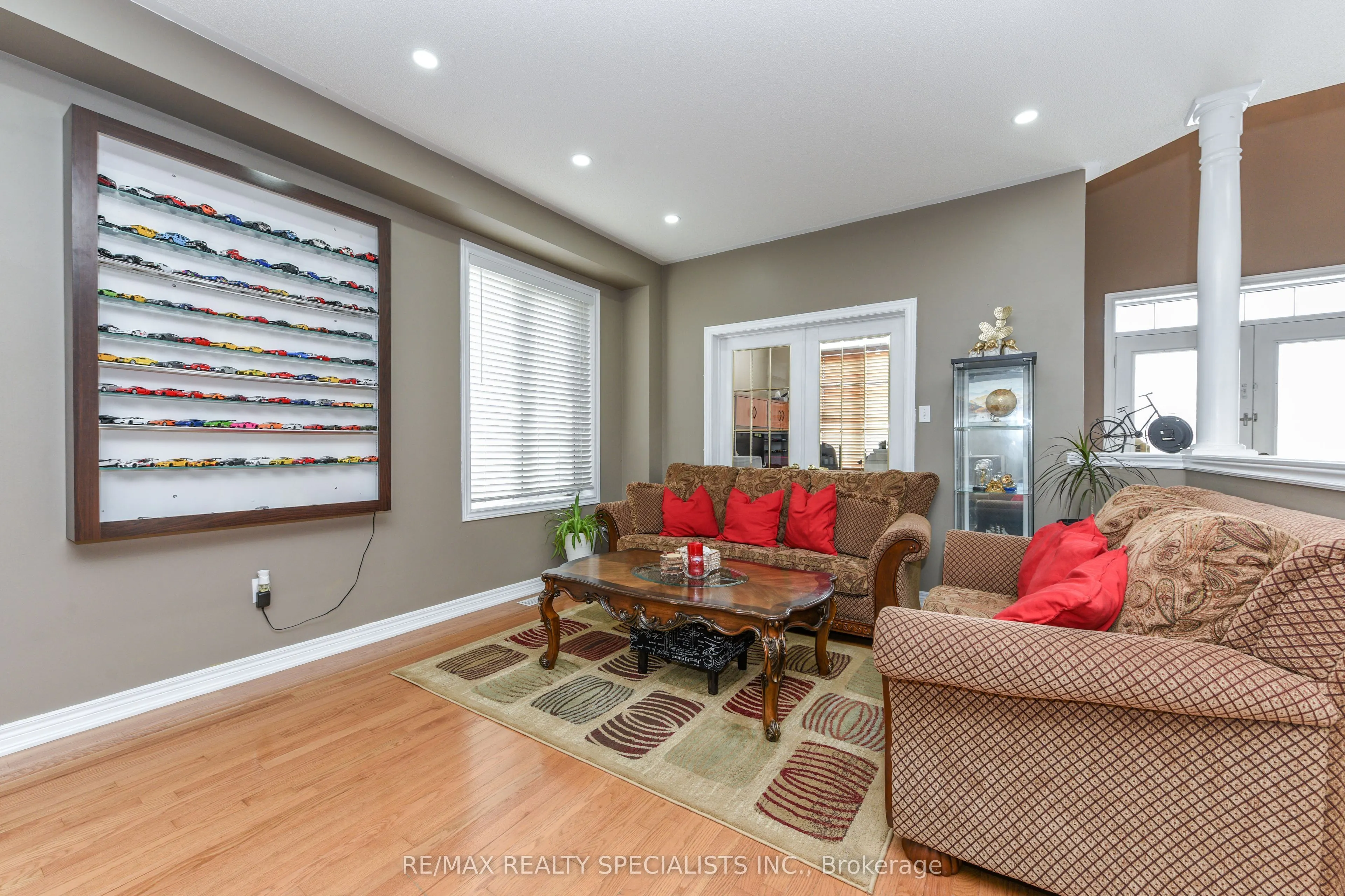 41 Madronna Gardens