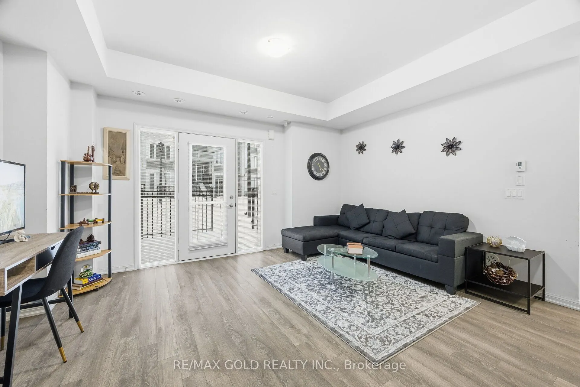 1 Beckenrose Court #144