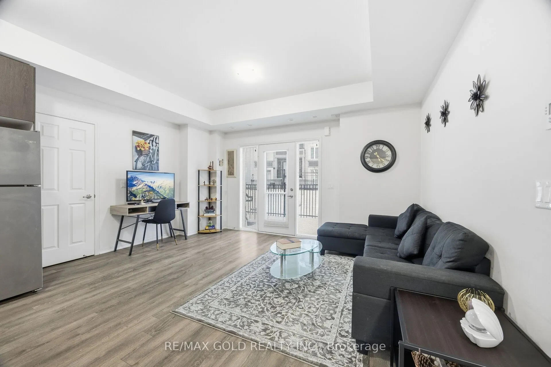 1 Beckenrose Court #144