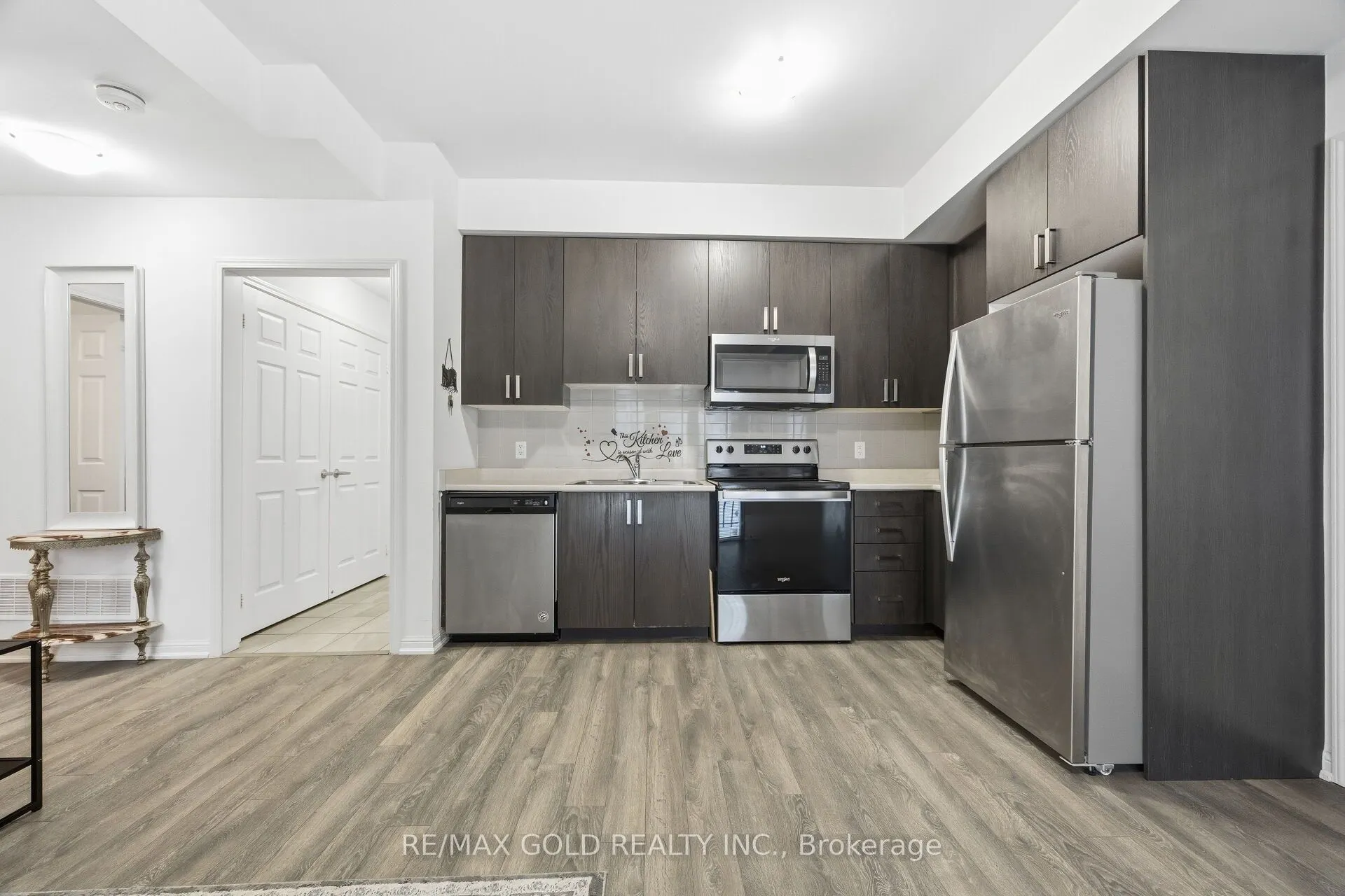 1 Beckenrose Court #144