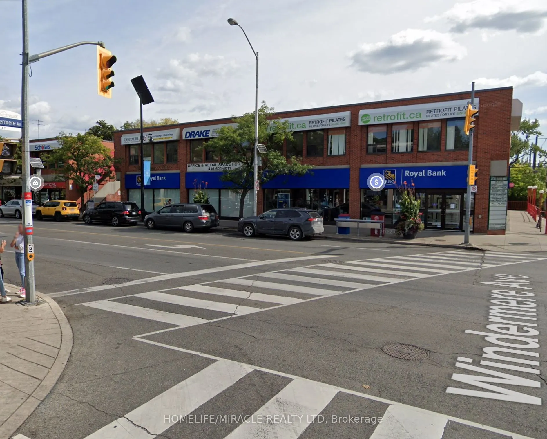 2323 Bloor Street W