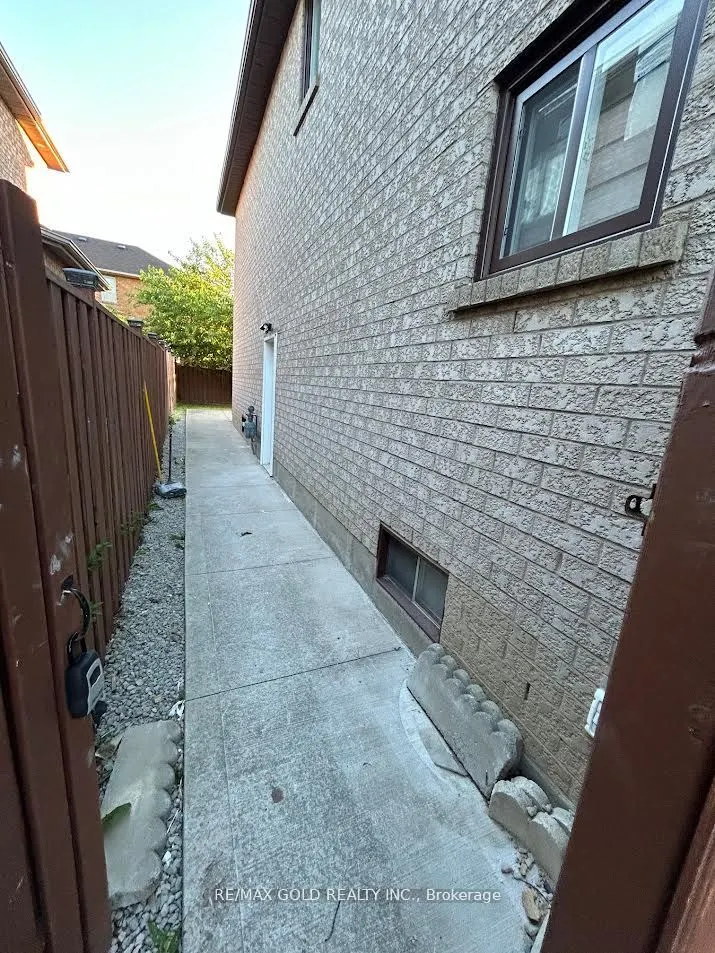 1028 Fernandez Drive #Bsmt
