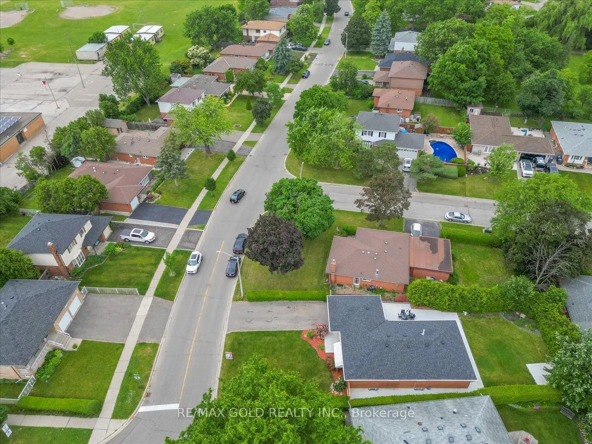 53 Dorchester Drive