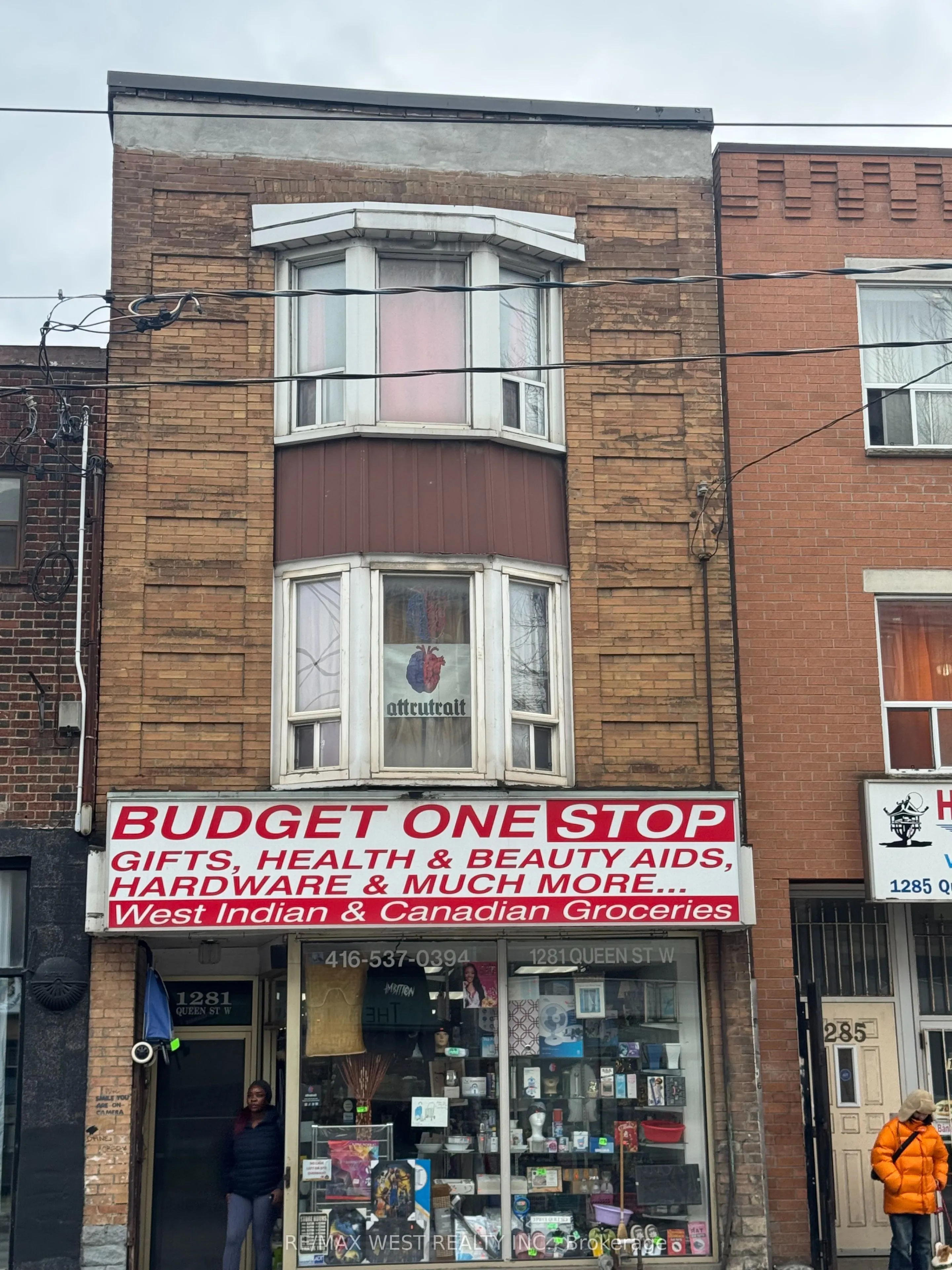 1281 QUEEN Street W