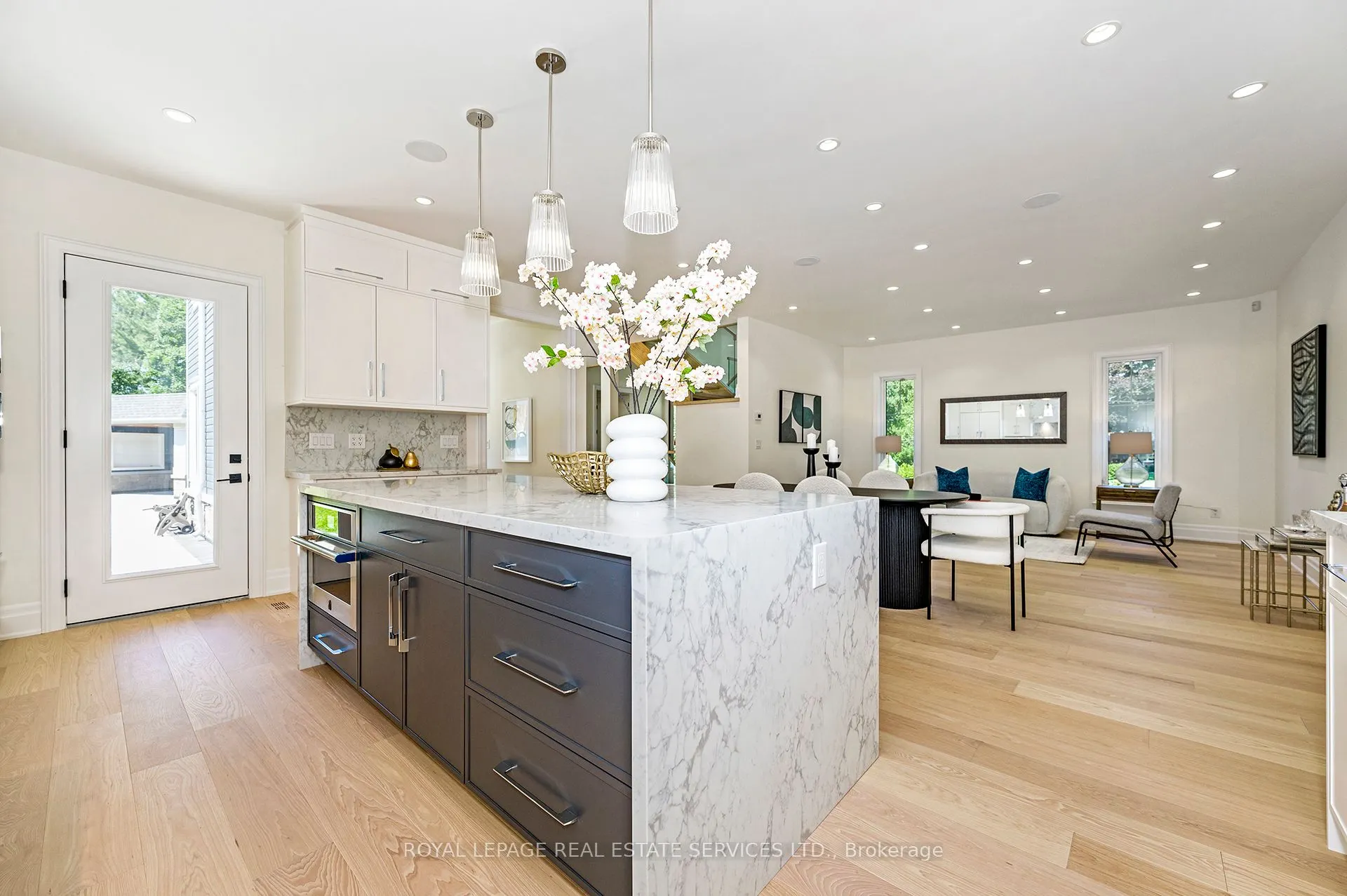 1618 Dogwood Trail
