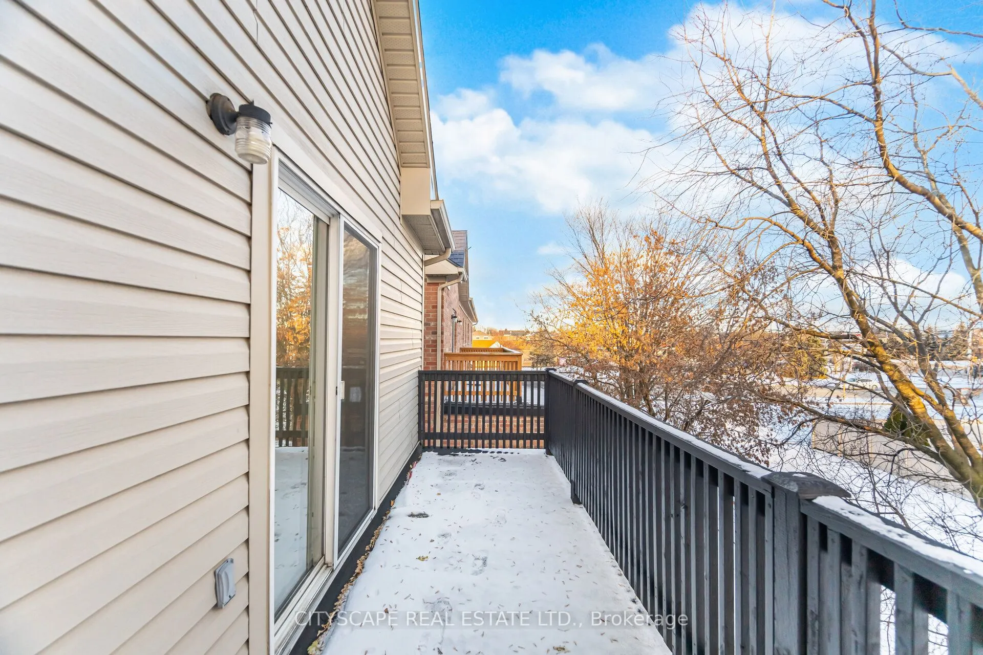 5843 Prairie Circle