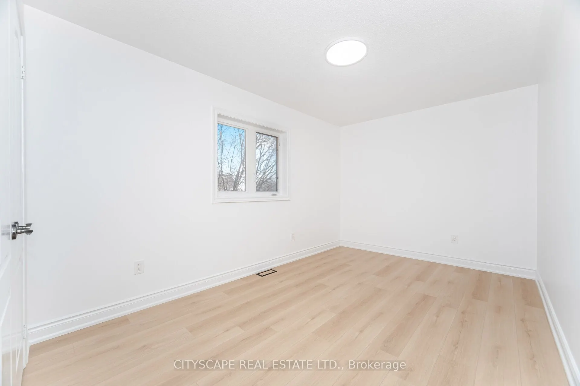 5843 Prairie Circle