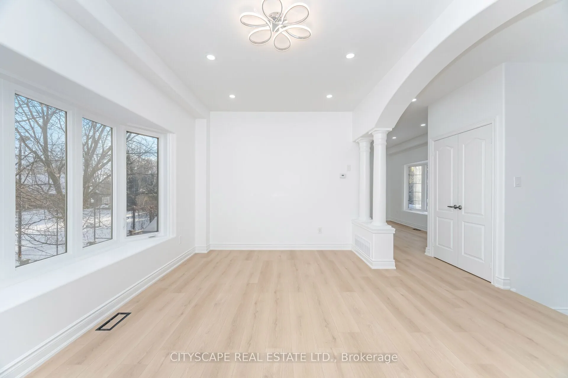 5843 Prairie Circle