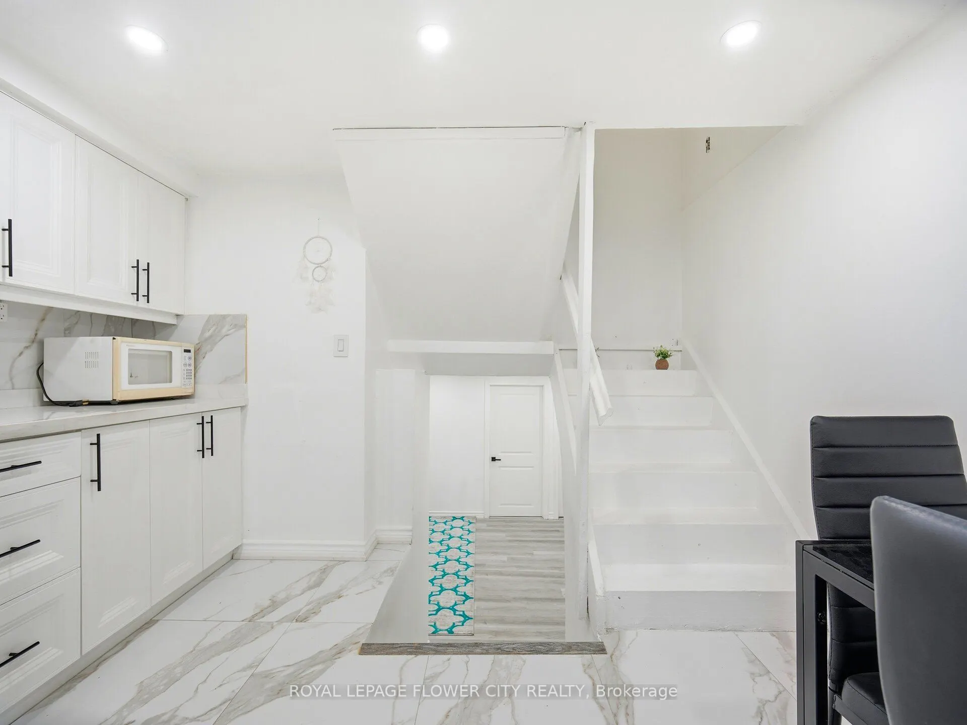 25 Abell Drive