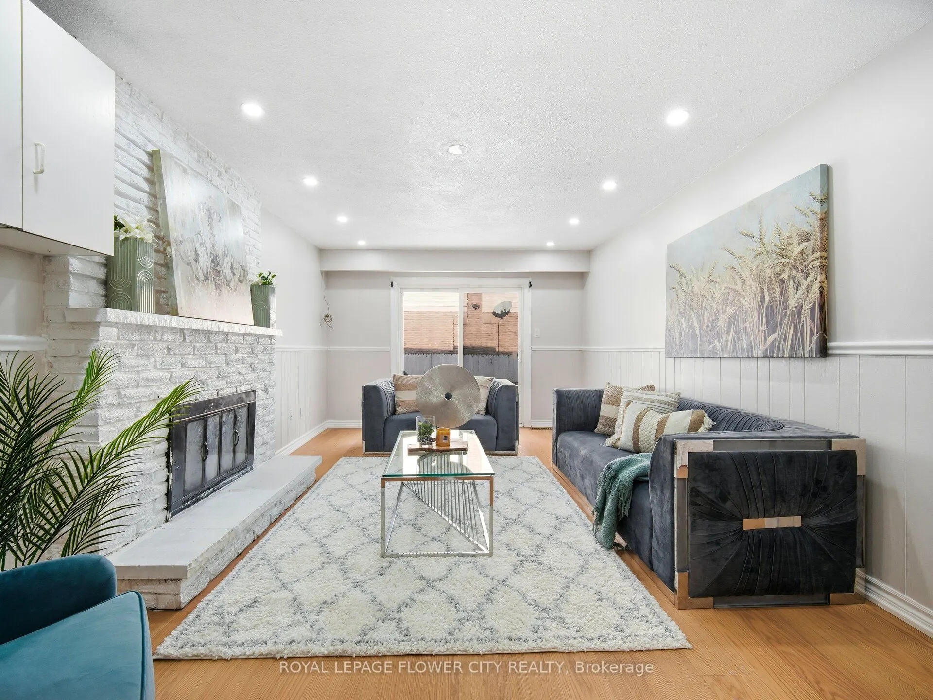 25 Abell Drive