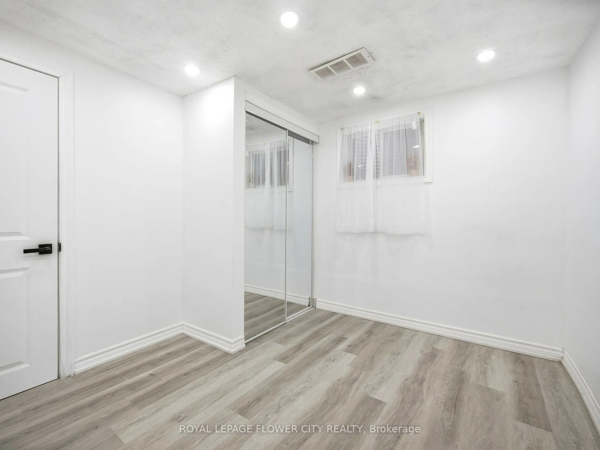25 Abell Drive
