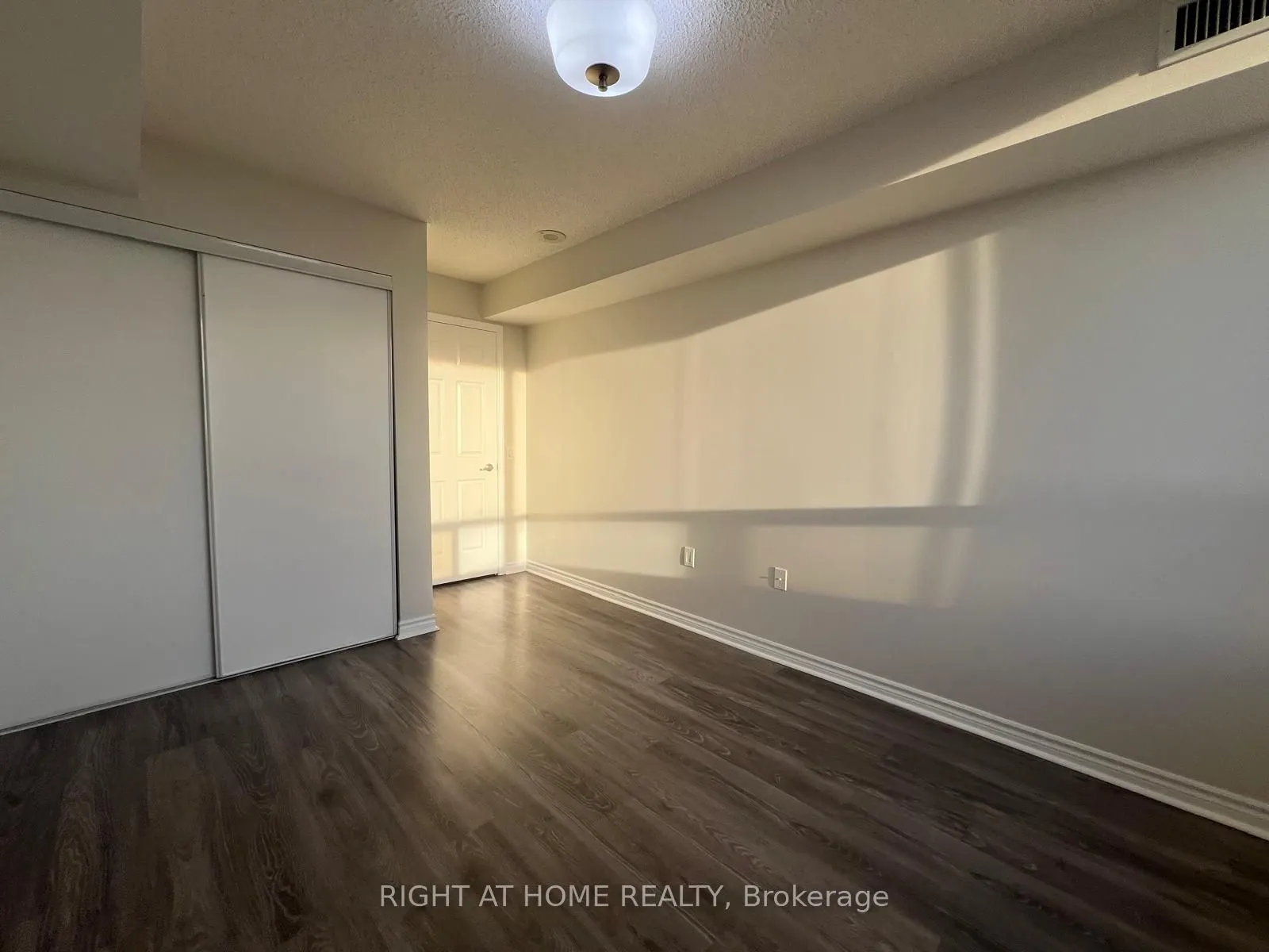 55 Strathaven Drive #1808