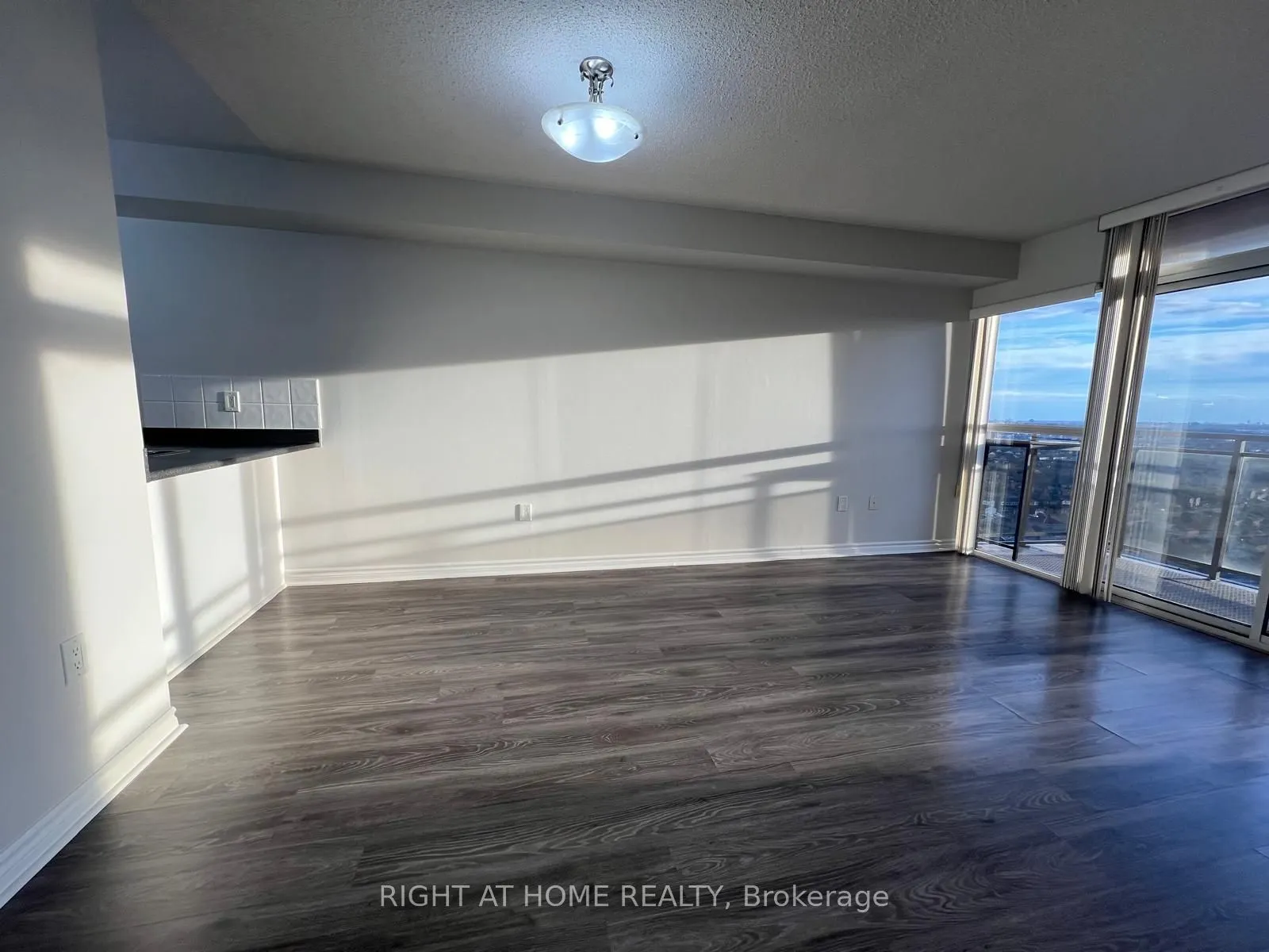 55 Strathaven Drive #1808