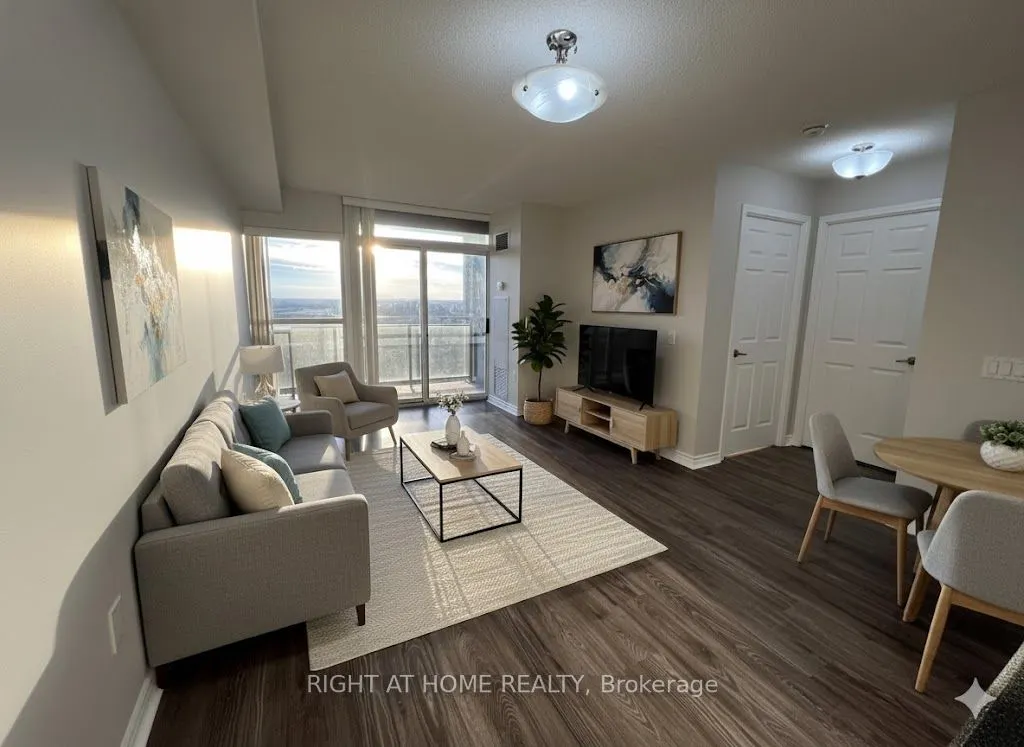 55 Strathaven Drive #1808