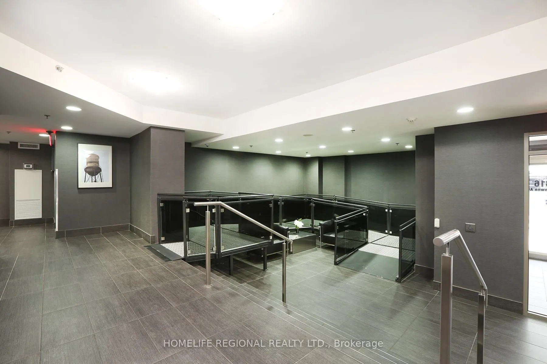 816 Lansdowne Avenue #1015