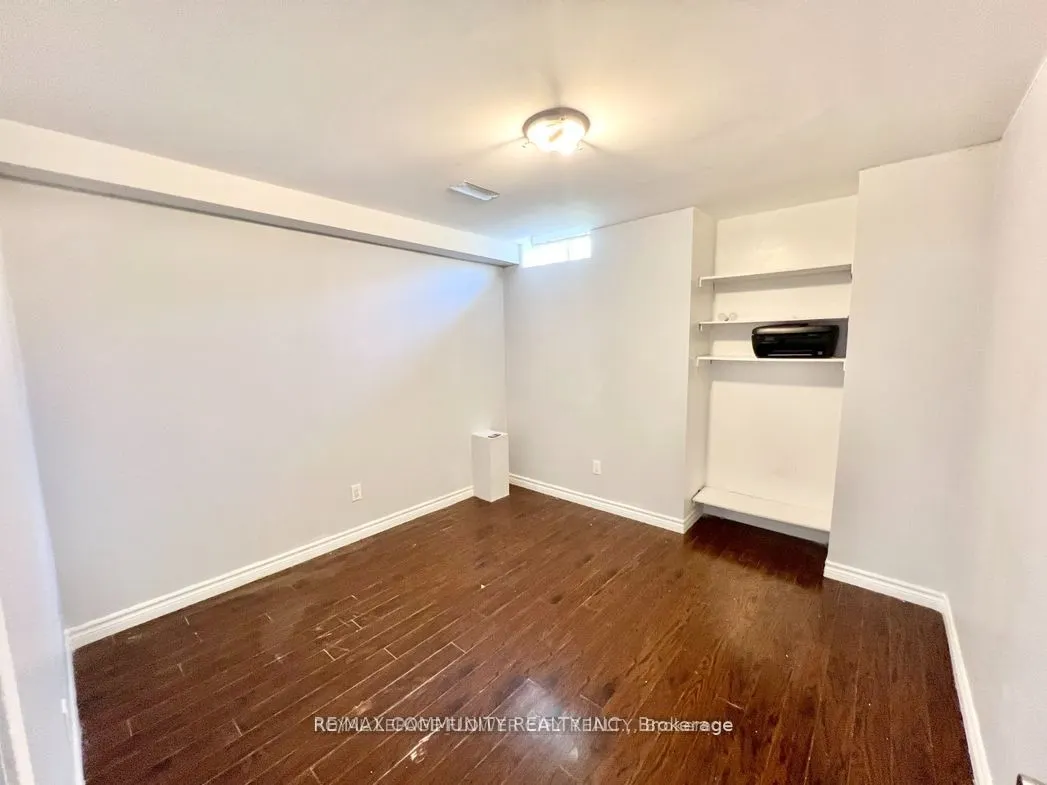 21 MIDVALE Road #Bsmt