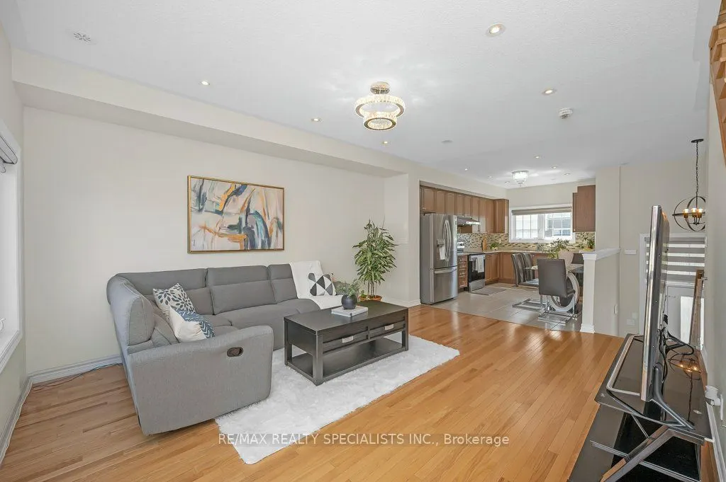 34 Aspen Hills Road #3