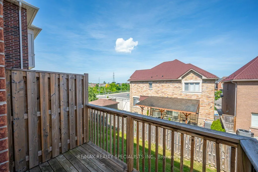 34 Aspen Hills Road #3