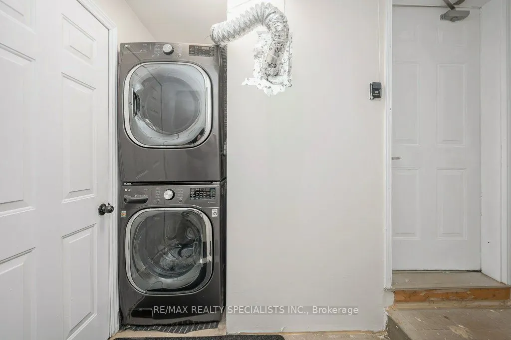 34 Aspen Hills Road #3
