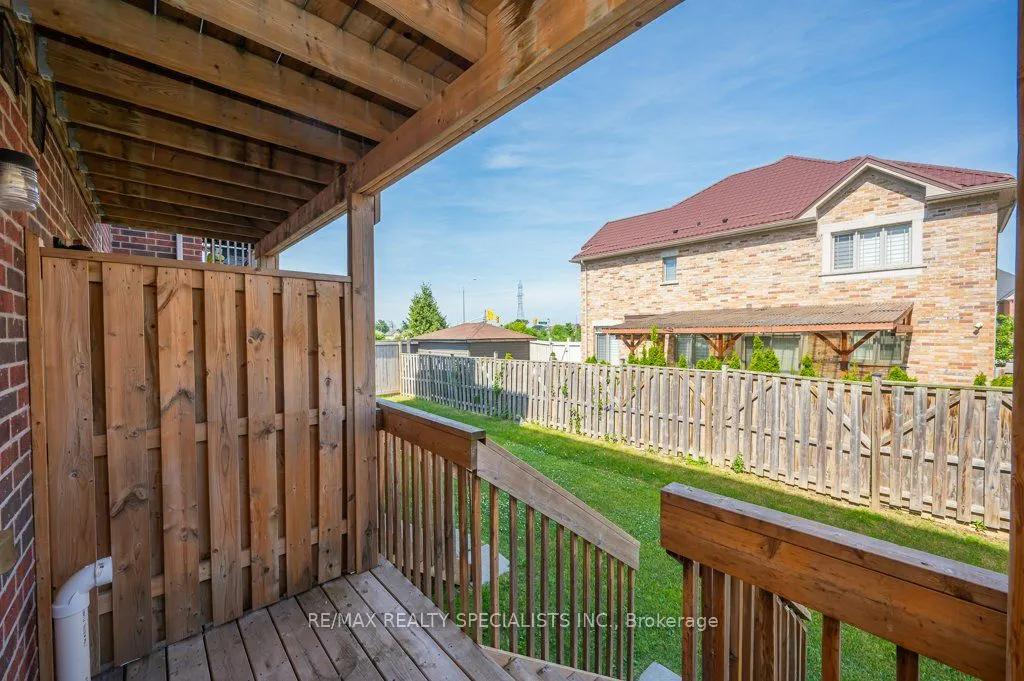 34 Aspen Hills Road #3