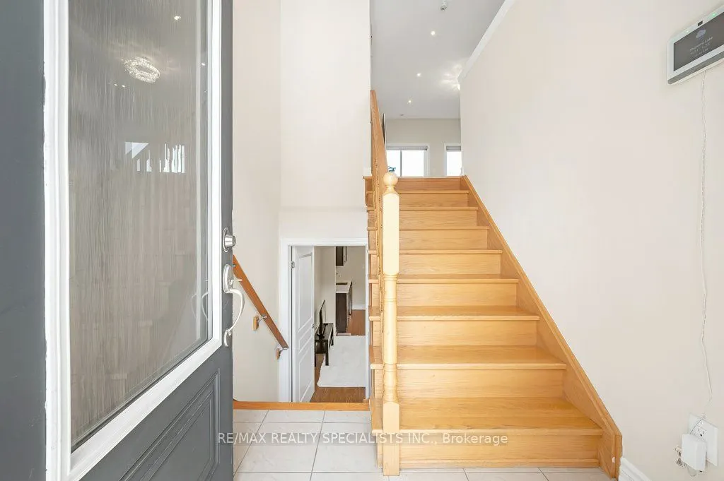 34 Aspen Hills Road #3