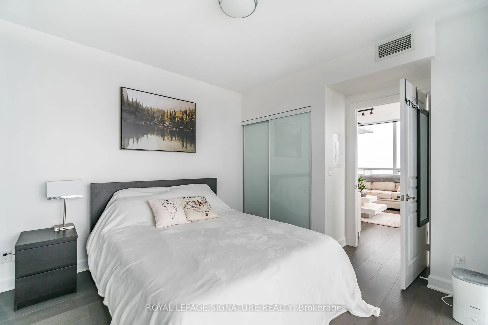 2230 Lakeshore Boulevard W #1802