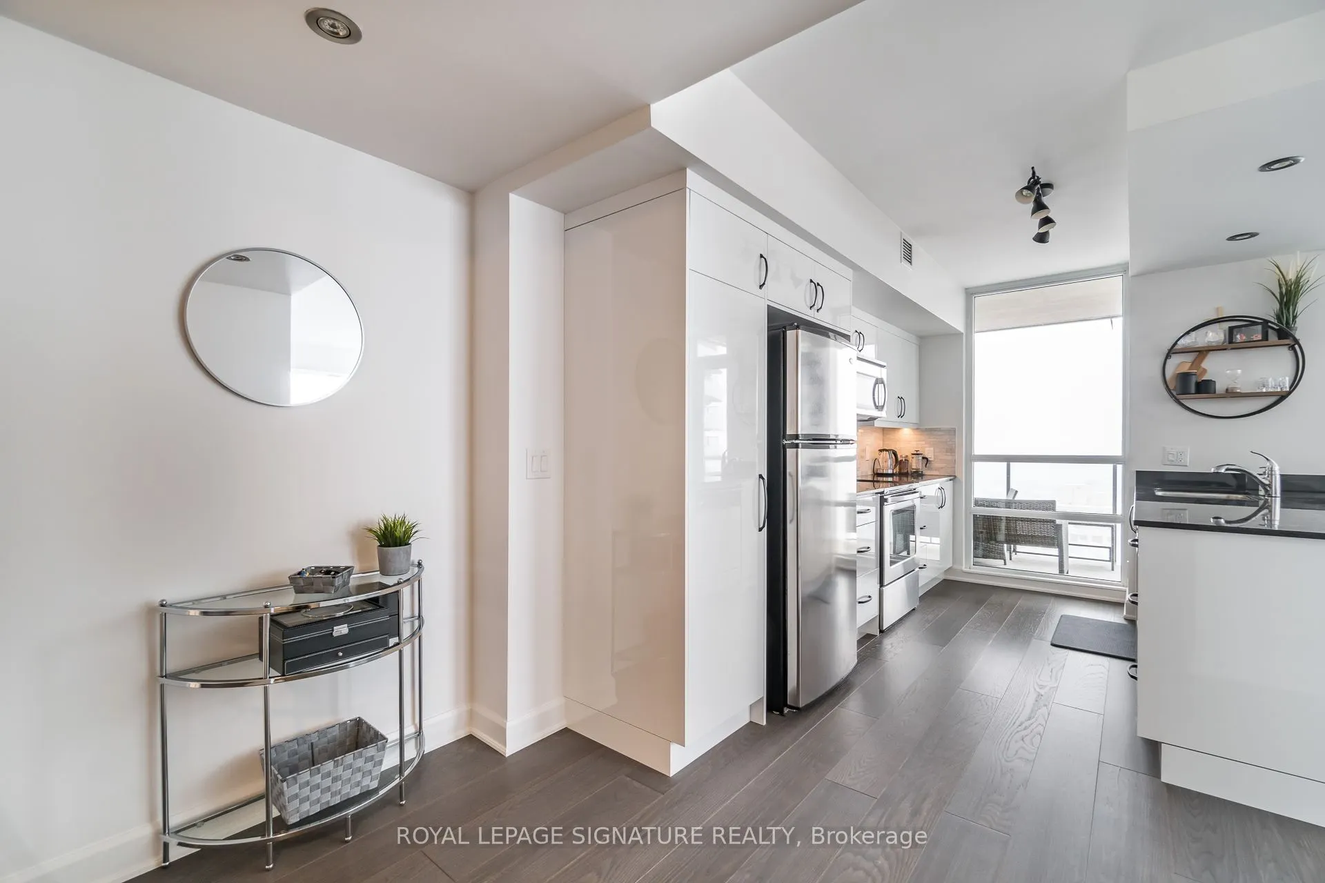 2230 Lakeshore Boulevard W #1802
