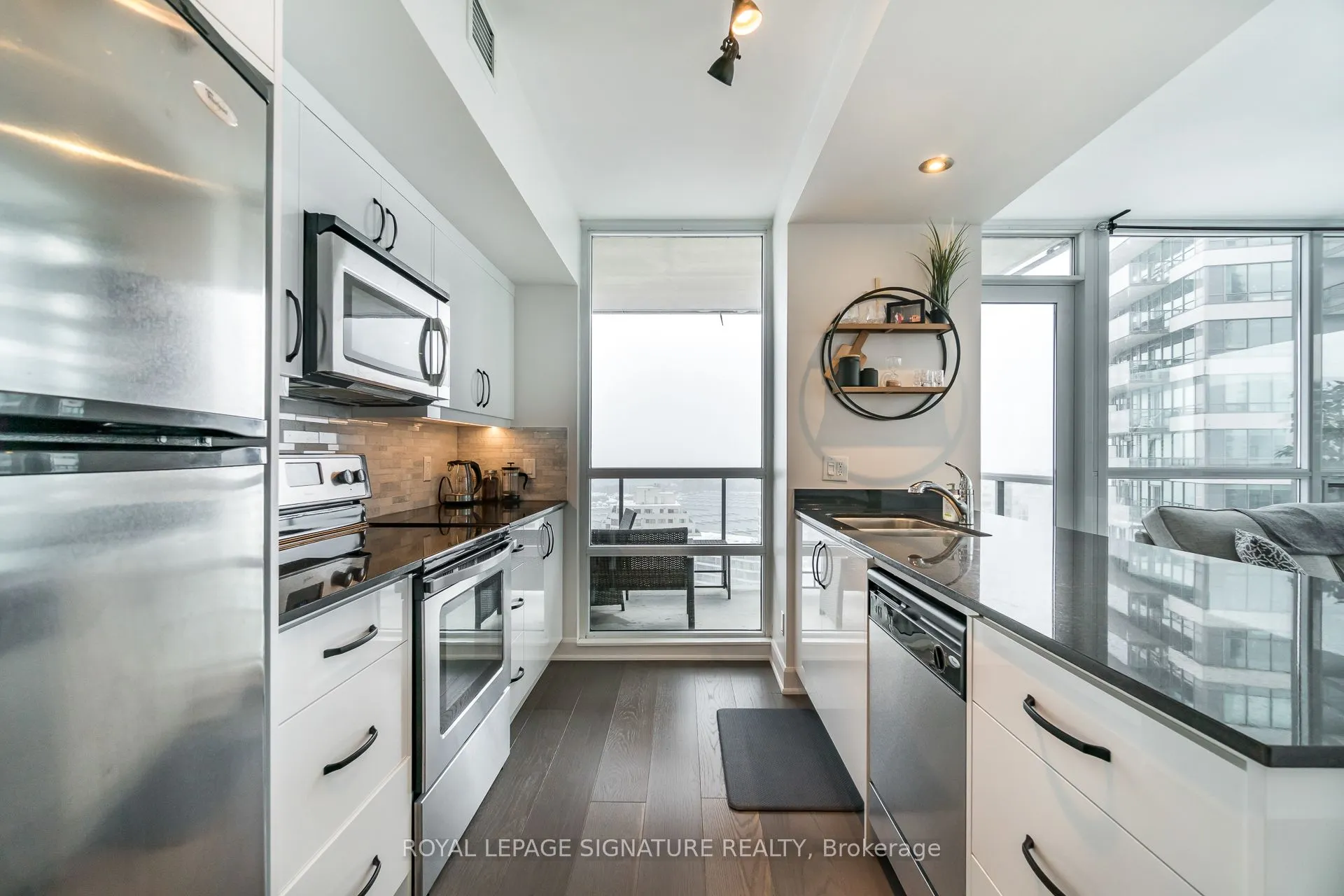 2230 Lakeshore Boulevard W #1802
