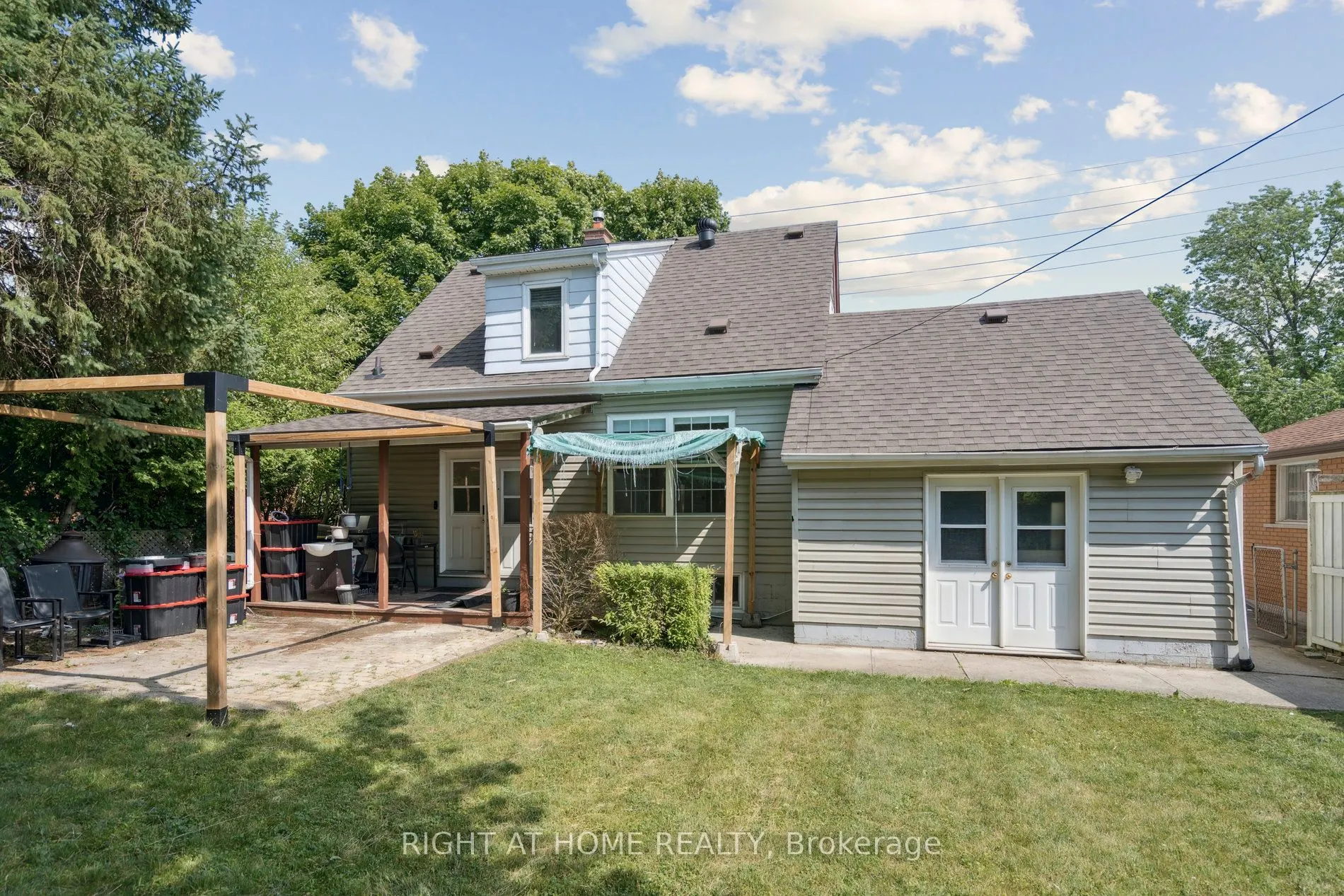 2343 Mountainside Drive