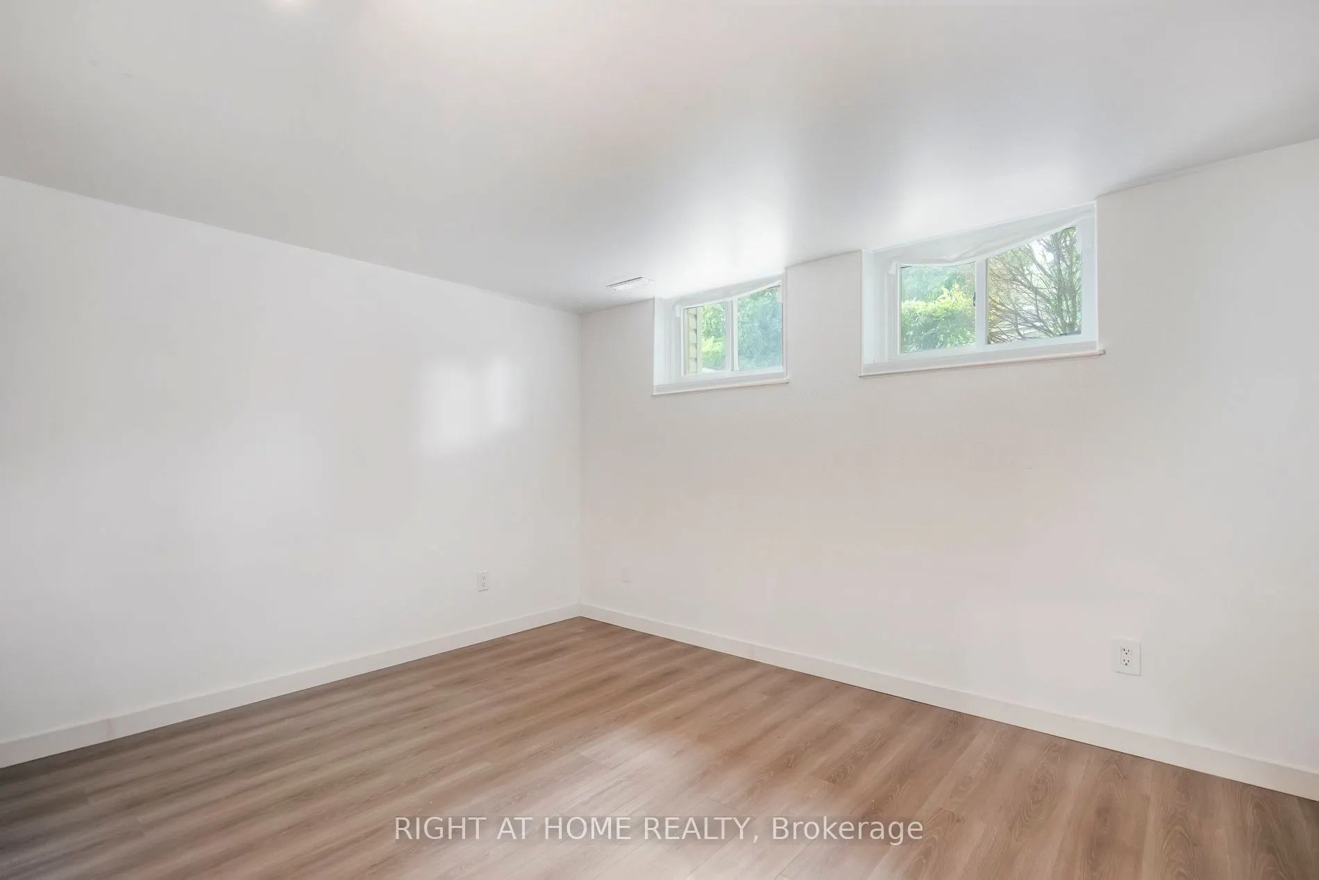 2343 Mountainside Drive